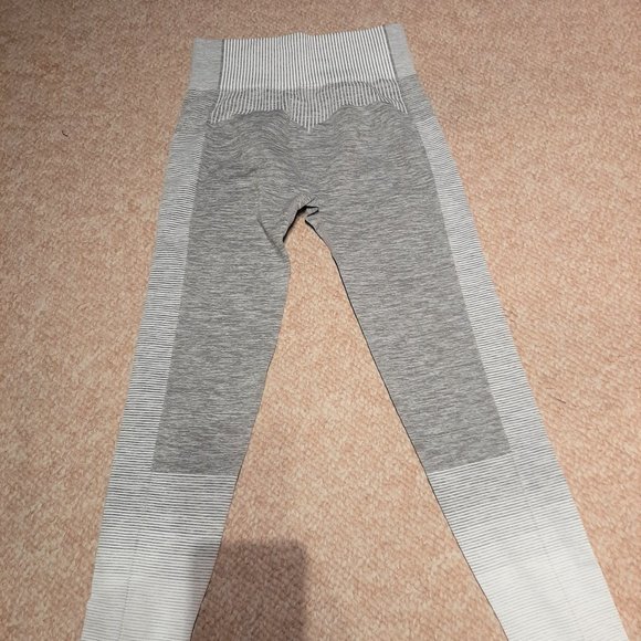 New Fitness Leggings. - Picture 10 of 12